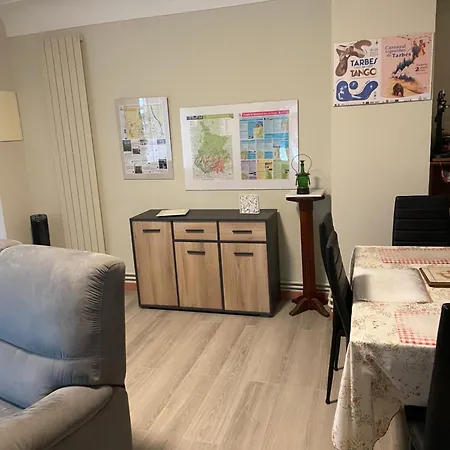 Chez Line Et Francis Apartment Tarbes Exterior photo